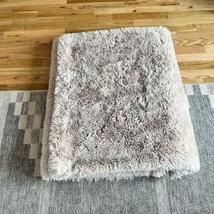 Unhide Marshmallow Blanket — Beige Bear/Medium